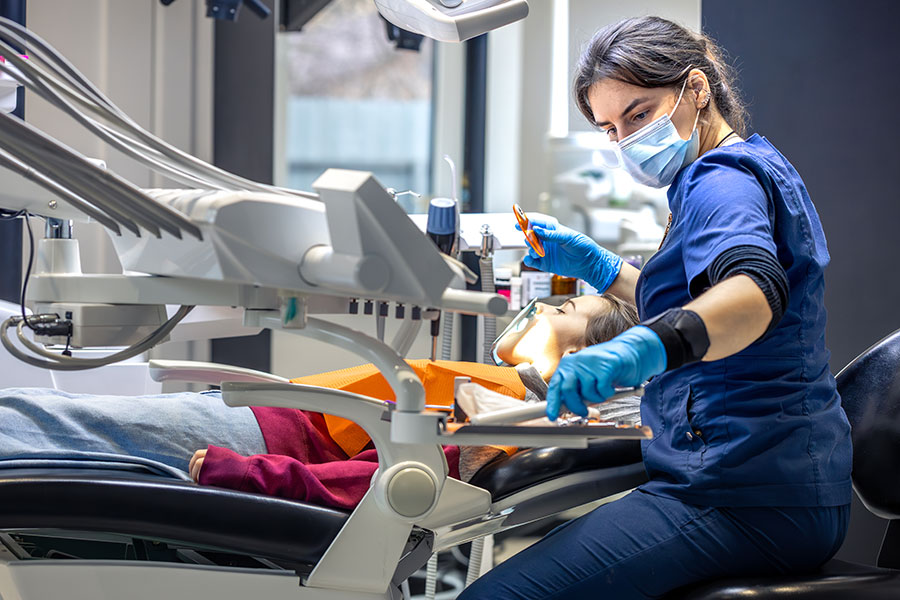dental hygenist